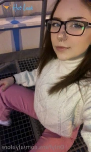 7577884