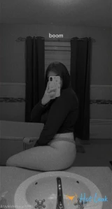 7652743