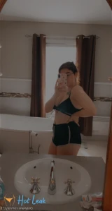 7652853
