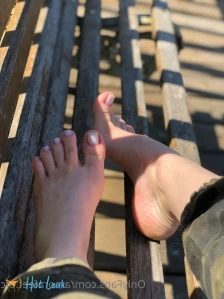 7576611