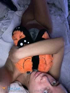 10502679