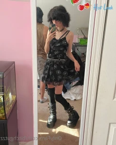 6709879