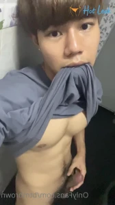 7749822