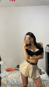7403093