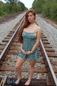 7608274