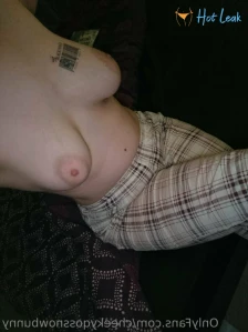 7605489