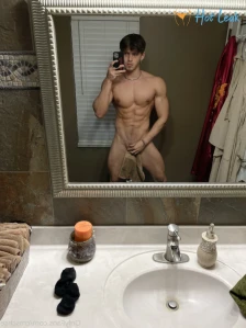 7677719