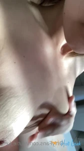 7736574
