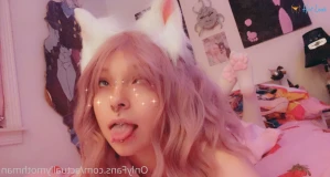 7667366