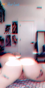 1605820