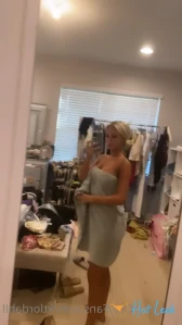 1606543