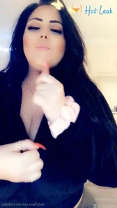 7588025