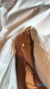 7042565
