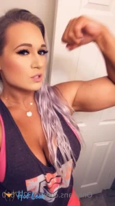7587493