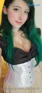 7433780