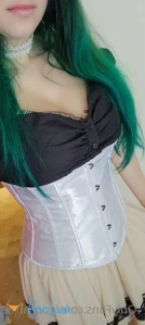 7433825