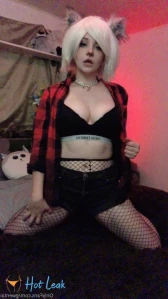 7652102