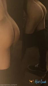 7425273