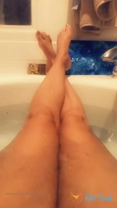 10546537