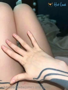 7641077
