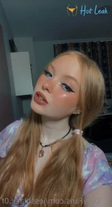7372763