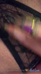 1611165