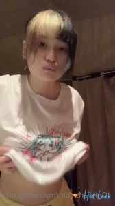 7425451