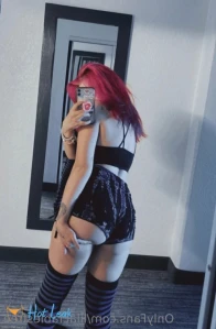 6875786