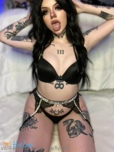 6817711