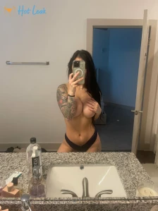6817571