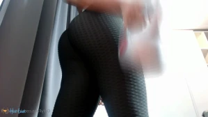 10889152