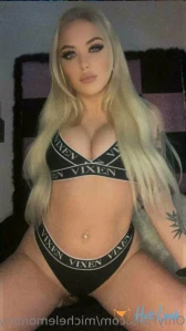7228976