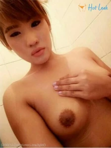 7283563