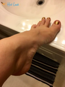 7460989