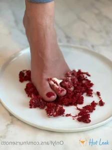6847991