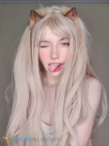 6993923