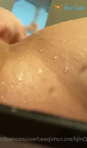7067196
