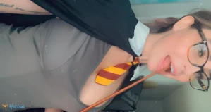 7003976