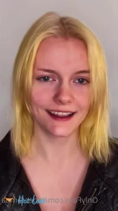 6998107