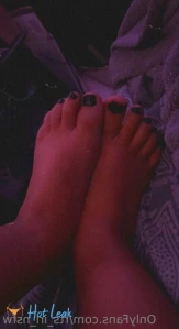 9283563