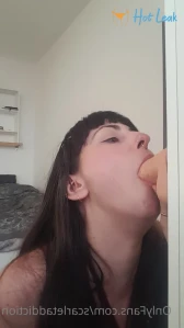 6932372