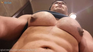 6633808