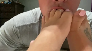 6884247