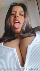 10498596