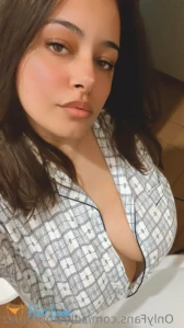 10498614