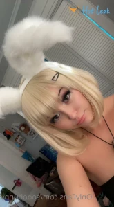 10463557