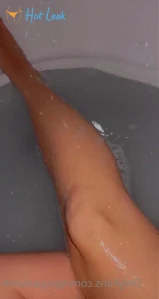 6870526