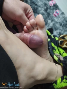 6640893