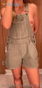 7040389