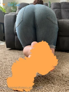 6747424